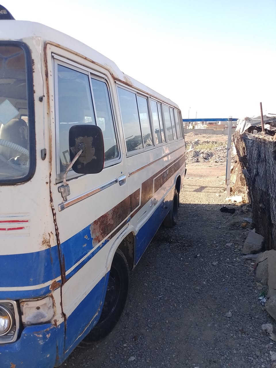 السلام عليكم ورحمة الله وبركاته  سياره كوستر للبيع نضيف حيل  معمره رايمن تايرات جداد اذا اتريد تفاصيل اكثر اتصل ***********
