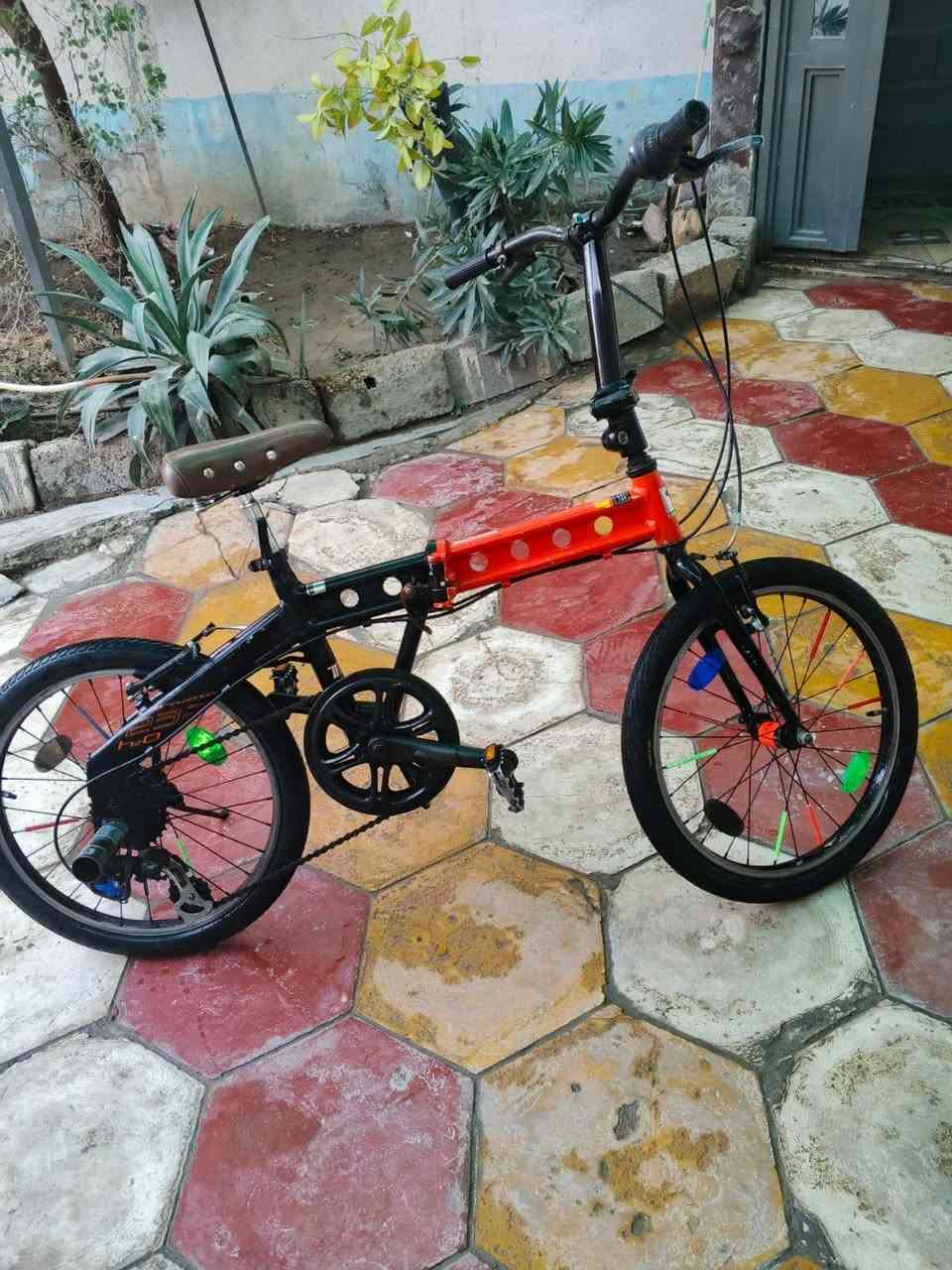 سلام عليكم بايسكل ياباني اصلي سعر 60 الف البيسكل نضيف حيل عنوان كربلاء الموضفين ***********
