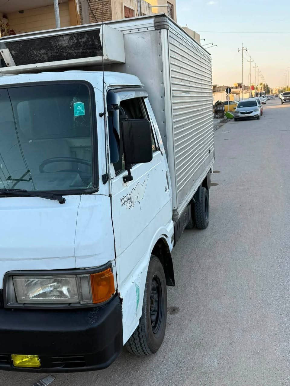 كيا براد موديل ٩٥
سنوية جديدة ورقم انكليزي
تخم تاير 
مكينة شرط
حدادية شرط قبل شهر كملتهة
تخم تاير جديد
براد شغال وخير من الله جاهزة السيارة 

السعر ٥٠ ورقة ومجالها بسيط جدا 
مكان السيارة ناصرية 
للاستفسار ***********
