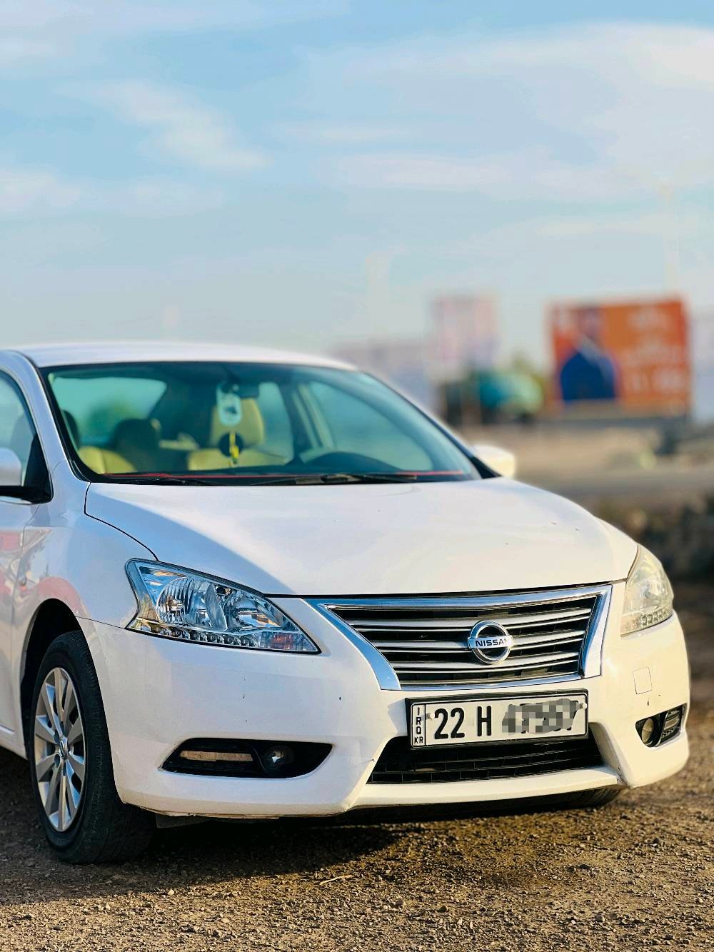 السلام عليكم 
سيارة للبيع نيسان سنترا خليجي  2018
تبريد تدفئه محرك كله بحالة الشركة فول مواصفات
حجم محرك 1600 ويل حجم 16  حساسات خلفيه قطعتين تبريد سعره 119 وبيه مجال بسيط 
مكاني صلاح الدين - تكريت
***********