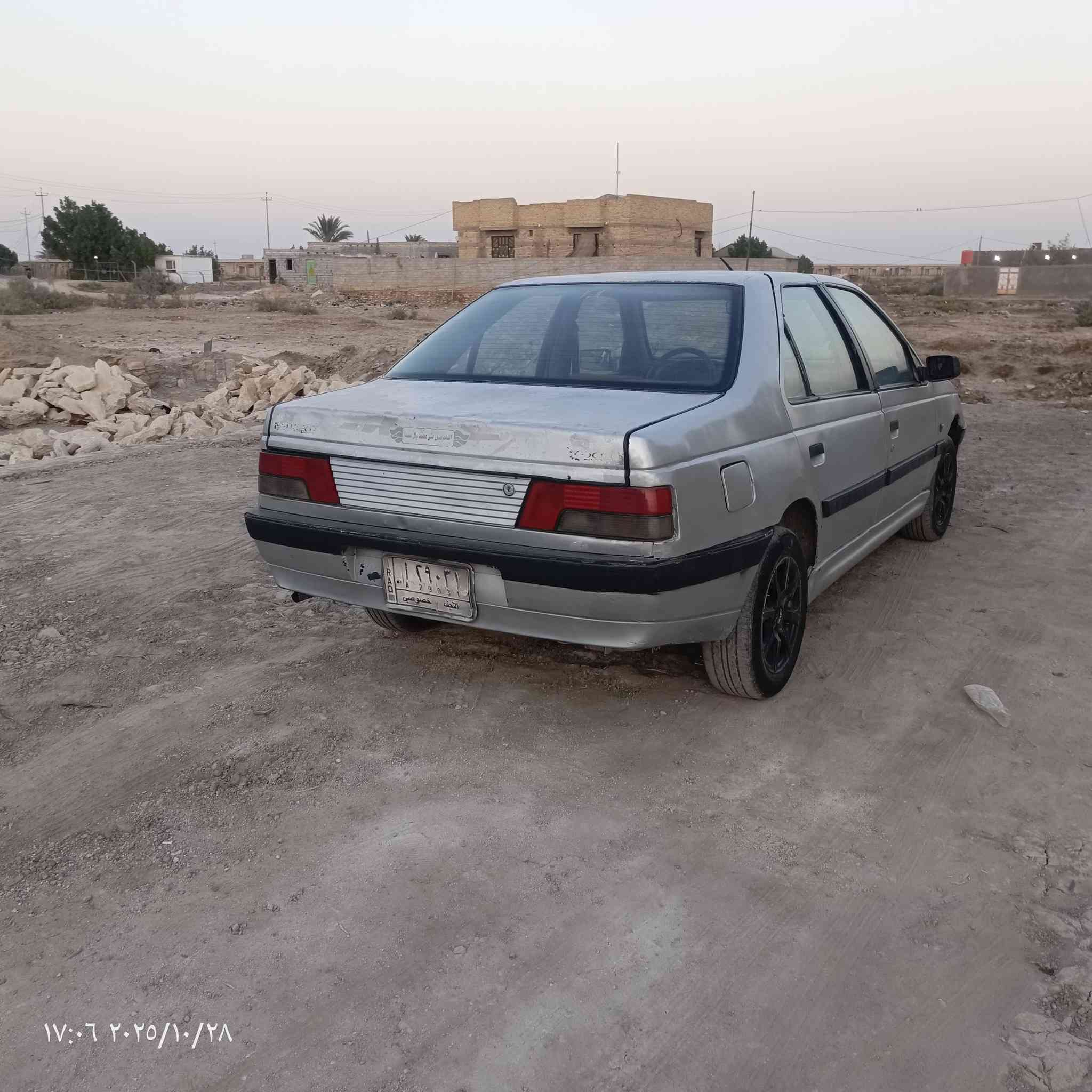 بيجو  2009 جهازه من كل شي  شرط التحويل السعر 18   ***********
