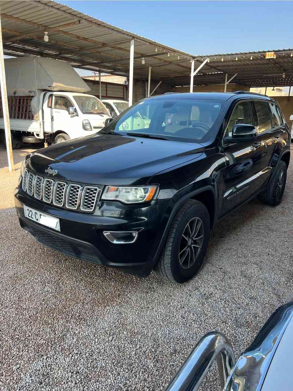 بسم الله ماشاء الله 
معرض الاصدقاء المركزي
لتجارة السيارات الحديثة 

جيب لاريدو 
رقم أربيل 
2017
ضررها جاملغ امامي
السعر 210وبيها  مجال 

للاستفسار الاتصال على الأرقام التالية 
***********
0751 323 1957
📍الصقلاوية مجاور محطة تعبئة وقود الصقلاوية الحكوميه
