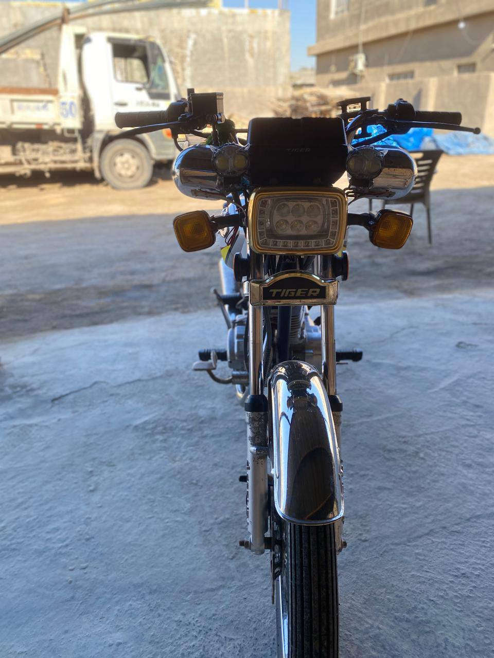 السلام عليكم
دراجه محرك مفتوحه موديل 22
مكاني الشوملي 
السعر 525 وبيها مجال 
***********
