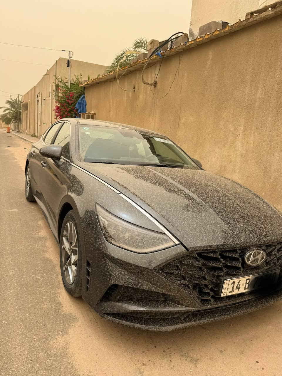 السلام عليكم. هونداي سوناتا 2023 بصره معوقين نص فول بصمه وحساسات وتحكم ورادار مكينه 2500 حادثهة كلش بسيط طرف البنيد فقط وباقي السياره كفالة رايدهة 180 وبيهة مجال للشراي *********** البصرة, العراق
