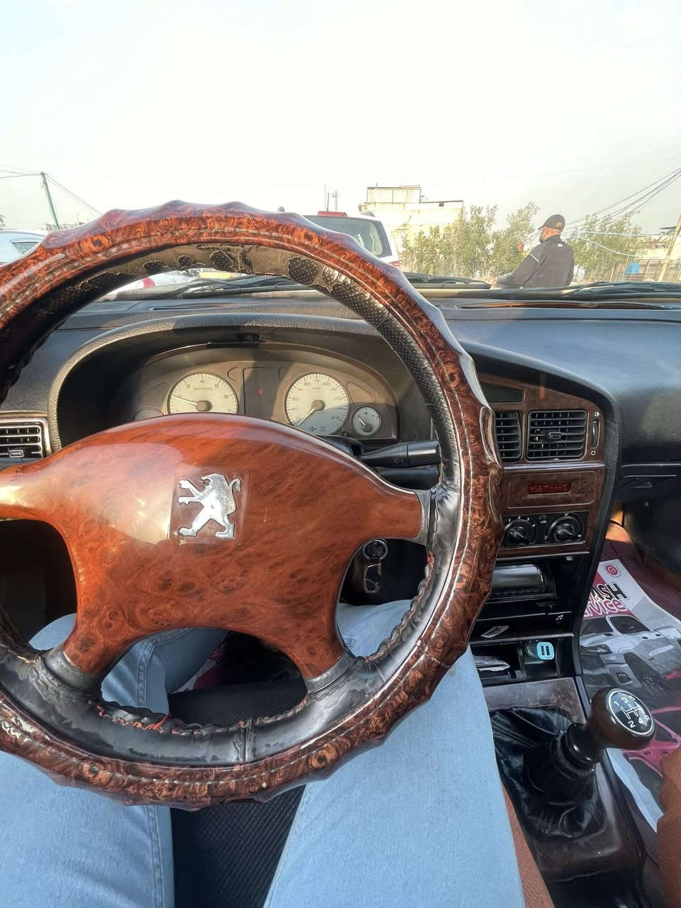 بارص 2015 مكينه وكير وتبريد وتدفئة كفاله السياره بيهة ملاحظات بسيطه بسمي تحويل ثاني يوم سياره مال جناي والتصليح كله اصلي اصلح مكاني بلديات السعر 42 وبيهة مجال قليل ***********
