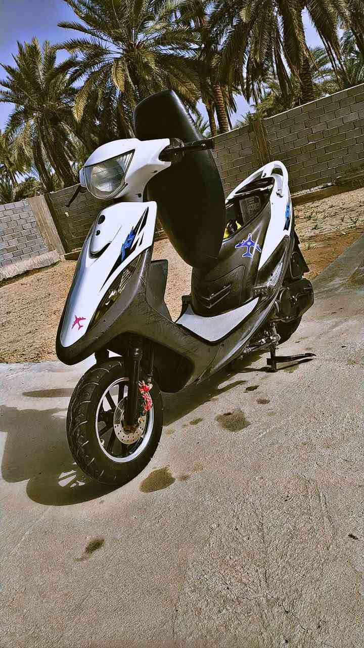 ماكس عدله (49) بلاديه 
مكينه ناعمه لاتنقيص لاتبخير 
دراجه ناشفه كلشي شغال بيها 
لايت عالي ناصي 
اشاير. سكن دشبول 
فقل جنطه 
قفل ستيرن
حساس بريك+عدسات حساس بريك. 
* السعر650 * وبيها مجال. وأي استفسار اخر خاص موجود.
مكان حله مركز المدينه.. حي الجزائر. 
***********
