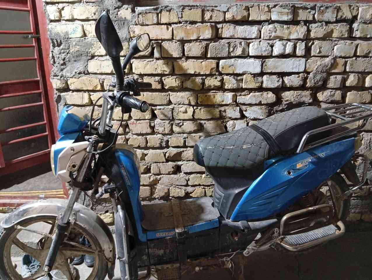 سلام عليكم كشر هارلي بدون بطاريات ما يمشنك ١٠٠متر السعر ١٥٠
***********
