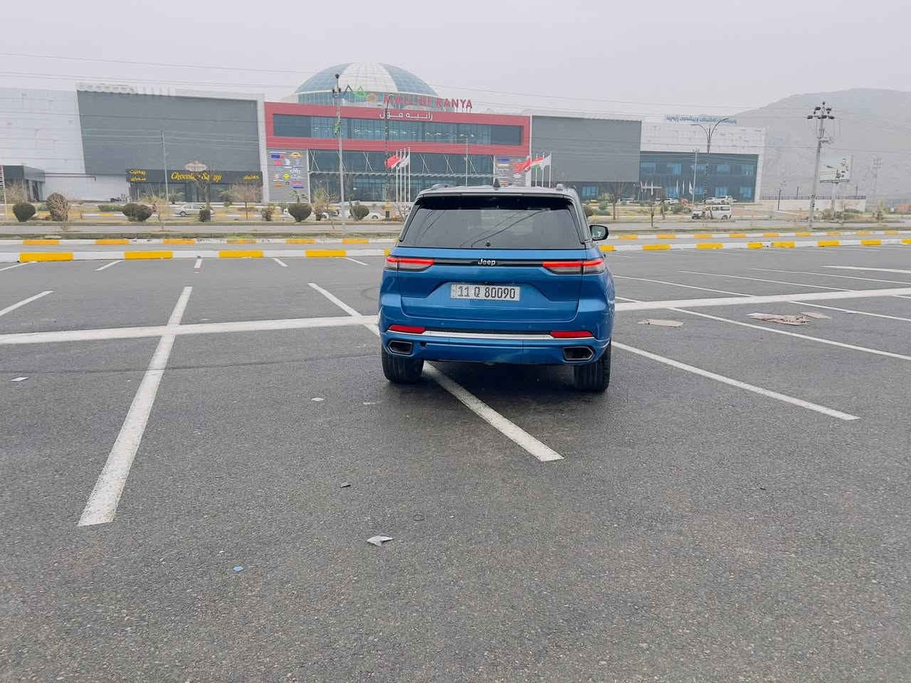 جيب سومت 2023 أعلى فئة بالجيب
فول فول مواصفات فورويل بارنوما 

حادثها قبغ الصندوك وجاملغ خلفي 

وJeep Summit Reserve 4Xe Plug-in Hybrid

هايبرد + بلك أن ( أعلى فئة بالجيب )

العداد: 35 mile فقط

المحرك: 2000 تيربو 380 حصان يعادل مكينة 5.7 هيمي

المواصفات:

5 بصمات

نظام تعليق هوائي ( جكات )

رادار ( امامي - جانبي - خلفي )

قيادة ذاتية

نظام الرؤية الليلية

مستشعر نوم السائق

أربع كامرات محيطية 360

خمسة بصمات دخول ذكي بدون مفتاح

بانوراما

كشنات دبل كهرباء + مساج + تدفئة + تبريد امامي خلفي

ميد اب ديسبلي

أنارة محيطية

نظام الصوت ماكنتوش ( 19 سماعة )

شاشة وسطية + شاشة امام الراكب

كيجات دجتل

فتح الصندوق الخلفي مع حركة القدم

المقاعد الأمامية والخلفية تبريد وتدفئة

مقعد السائق والراكب مساج

حساسات أمامية + خلفية

والقائمة تطول...

مكان السياره بغداد الزعفرانية

السيارة باسمي شخصيا ورقمها مميز حلو

سعرها 41000

اربع دفاتر وعشر اوراق 

***********
