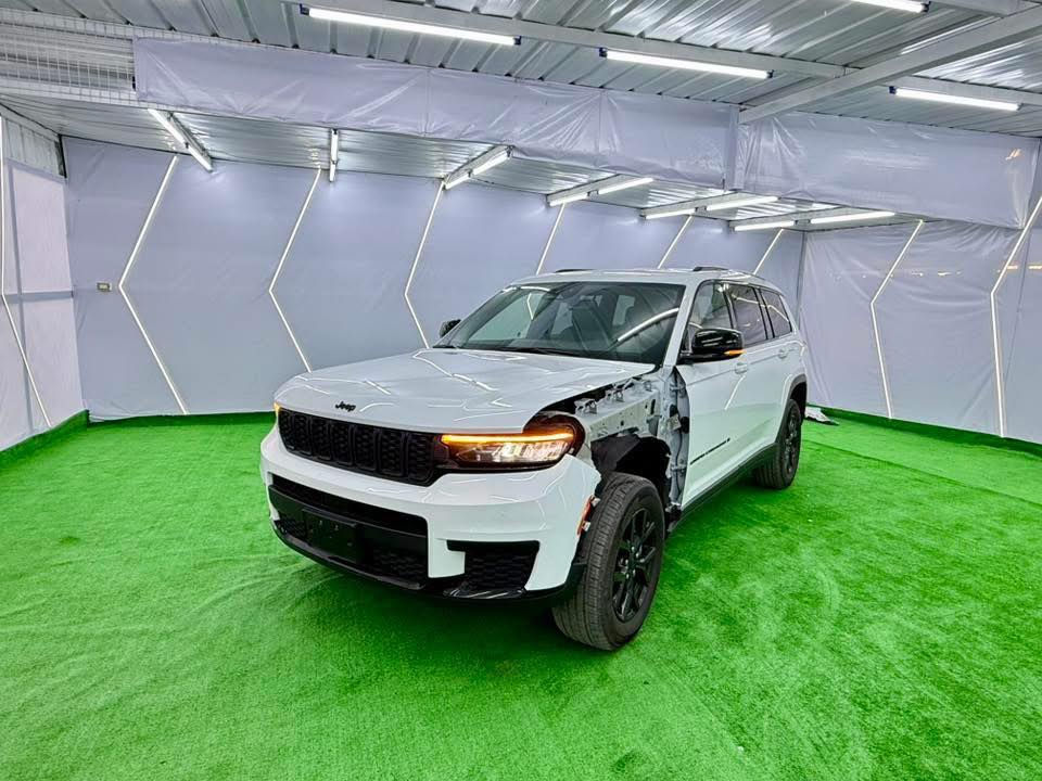 💣💣💣 يرجى قراءة الاعلان بشكل كامل 💣💣💣 

2024 JEEP GRAND CHEROKEE .. Blacktop..

              👈🏻👈🏻👈🏻 جيب / شيروكي 👉🏻👉🏻👉🏻 

   👈🏻 السيارة موجودة في الاردن المنطقة الحرة 👉🏻

♦️ رقم شاصي السيارة موجود من ضمن التصوير ♦️ 
    
اللون :- ابيض         
الموديل :- 2024
سعة المحرك :- 3.6 بانزين 
المسافه المقطوعه :- 52597 mi  
عدد المقاعد :- 6 مقاعد 
مواصفات السيارة :- Blacktop

الإضافات ##👇
شاشه كبيره نفكيشن 
وَيْل 18 انش 
كامره خلفية 
تحكم سرعه 
تحكم مسجل  
مقاعد تدفئة 
مقاعد جلد  و مخمل 
مري كهرباء
لايت زينون
بصمه تشغيل 
اشاره بالمرايا 
كير ماوس
باب خلفي كهرباء
حساس امامي وخلفي
كراسي كهرباء  
هاند بريك كهرباء 
حمالة سقف
رادار امامي 
رادار تحديد مسار 
مانع ضوضاء بلغرفه الداخليه 

والمزيد من الإضافات في عالم ( JEEP ) 

 🚗    ضرر السيارة موضح بتصوير بشكل كامل    🚗 

عناوين و فروع المعرض داخل و خارج العراق هنا 👇🏻👇🏻👇🏻👇🏻👇🏻👇🏻👇🏻👇🏻👇🏻👇🏻👇🏻👇🏻👇🏻👇🏻👇🏻👇🏻👇🏻👇🏻
                      

🚦🚦🚦السعرعلى الخاص فقط  🚦🚦🚦🚦
🔺🔺🔺🔺🔺🔺🔺🔺🔺🔺🔺🔺🔺🔺🔺🔺

📍 الفروع:

الفرع الاول :- 
بغداد - البياع - الشارع الثاني - معرض الهاشمي ( سيد سيف الموسوي ) 
‭0790 241 0177‬ / اتصال او واتساب
~~~~~~~~~~~~~~~~~~~~~~~ ‭
الفرع الثاني :- 
المسيب - شارع السدة - شركة علي الريس ( سيد حيدر المعموري )    
‭ ‬‬‭+964 781 976 7048‬
واتساب او اتصال 
~~~~~~~~~~~~~~~~~~~~~~~
الفرع الثالث :- 
النجف الاشرف - حي الحسين - مقابل بانزين خانه الكرار - سيد خالد الكيشوان - 
‭+964 781 399 9323‬ 
واتساب او اتصال 
~~~~~~~~~~~~~~~~~~~~~~~
الفرع الرابع :- 
الاردن - الزرقاء - المنطقة الحرة - شارع ( 21 ) شمال - شركة علي الريس المعموري ( ابو عبدالله الموسوي ) 
( فريق المبيعات ) 👇🏻👇🏻👇🏻👇🏻👇🏻 
00962791707787 / ابو عبدالله 
00962798611811 / ابو محمد 
00962791493166 / ابو احمد 

اي ملاحظات او اي استفسار او طلب صور او مقطع فيديو مصور ل اي سياره يرجى التواصل على الرقم التالي 
00962791311893 / عبدالله الموسوي 

🖋 بإدارة: أبو عبد الله الموسوي

((إن أرضيناك فتحدث عنا، وإن لم نرضك فتحدث إلينا))

🔖 #سيارات_أمريكية #استيراد_سيارات #سيارات_كندية #عروض_سيارات
#الزرقاء #المنطقة_الحرة #سيارات_العراق #سيارات_سوريا #سيارات_الأردن
#علي_الريس_الموسوي #تجارة_السيارات
#موؤسسه_الشهداءالسعودية_الكويت_مصر_العراق_لبنان

