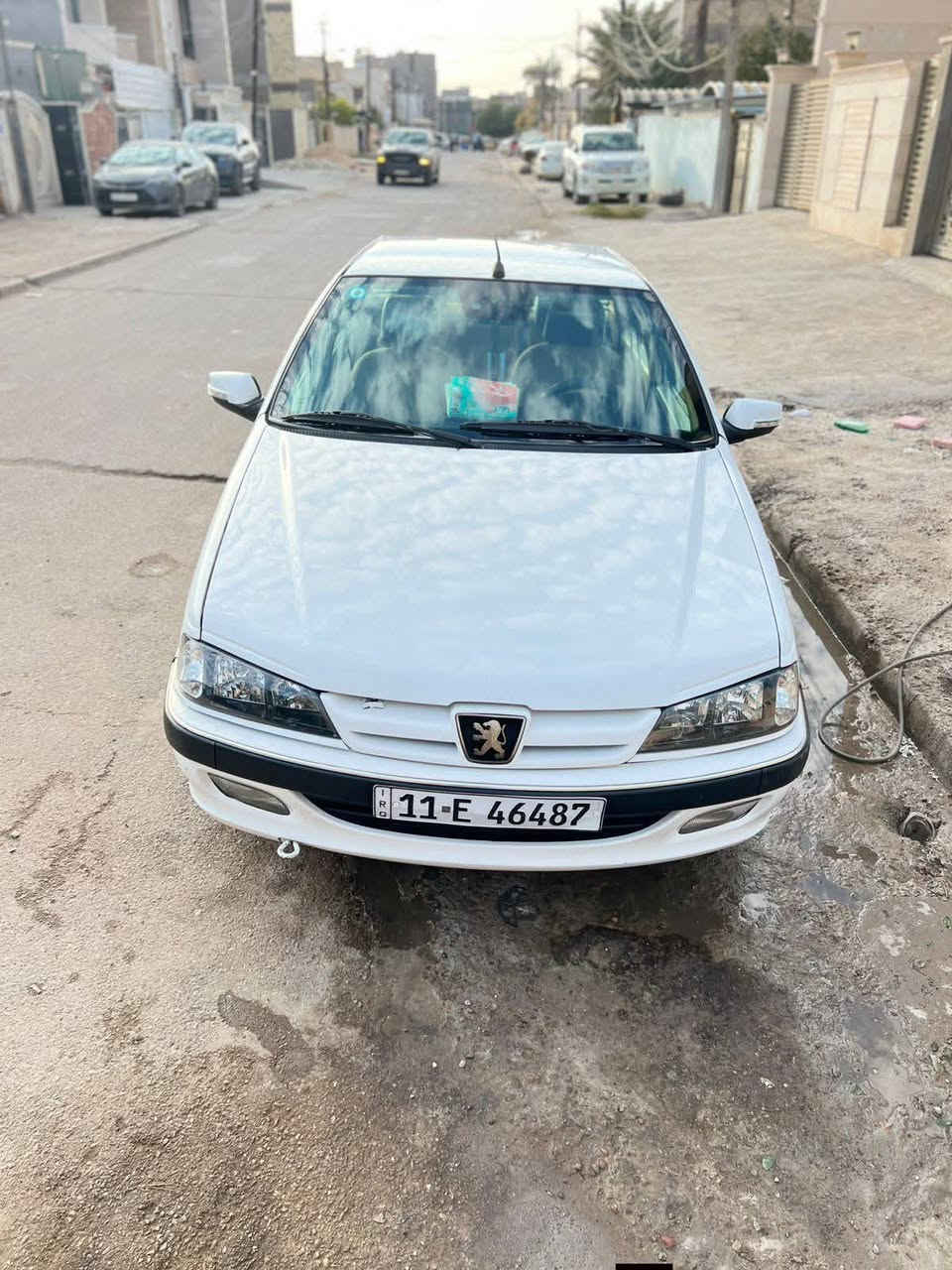 السلام عليكم
(للبيع) بيجو بارص موديل 2023
السياره كفاله عامه عده شبر بارد بالهلال الأمامي 
ماشيه km68
السياره كل نقص مابيها ( مال بيت) 
المكان: بغداد 
السعر:80 وبيه مجال 
للأستفسار: ***********
