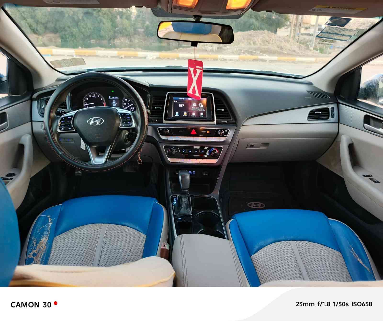 السلام عليكم
سوناتا أمريكي موديل 2018 مكفوله من الظربه والتبديل بيه رشات صبغ فقط
رقم بابل أنگليزي بأسمي سنويه لل 31 السياره نص فوول
جاهزه مكينه وگير 2400 كفاله 
حداديه تخم تاير تبريد تدفئه كهربائيات شاشه كامره كلها شغاله السياره ماشيه 130
السعر ب 114
رقمي ***********
