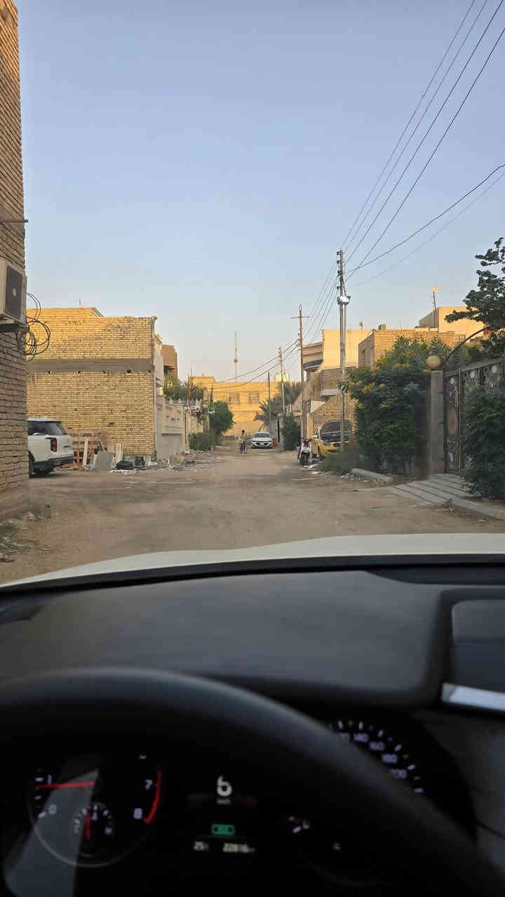 قطعه طابوا اسهم للبيع المساحه 292 تبعد 300 متر عن مستشفى التركي شارعها 10 متر ***********
