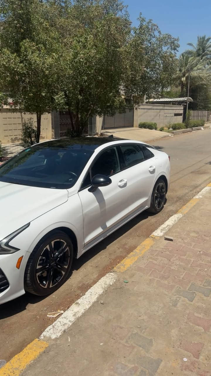 BC BC Bسلام عليكم كي  5مديل  ٢٤ سيارة جهازةحادثها جمالغ وبنيد سيارة فول مواصفات داخل احمر سيارة بسمي مكانًسيارة  بغداد***********
