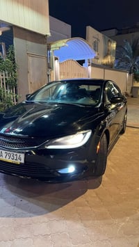 كرايسلر s200 ستة سلندر مديل 2016  فول مواصفات ما عدا الفتحة  الشاشة ال...