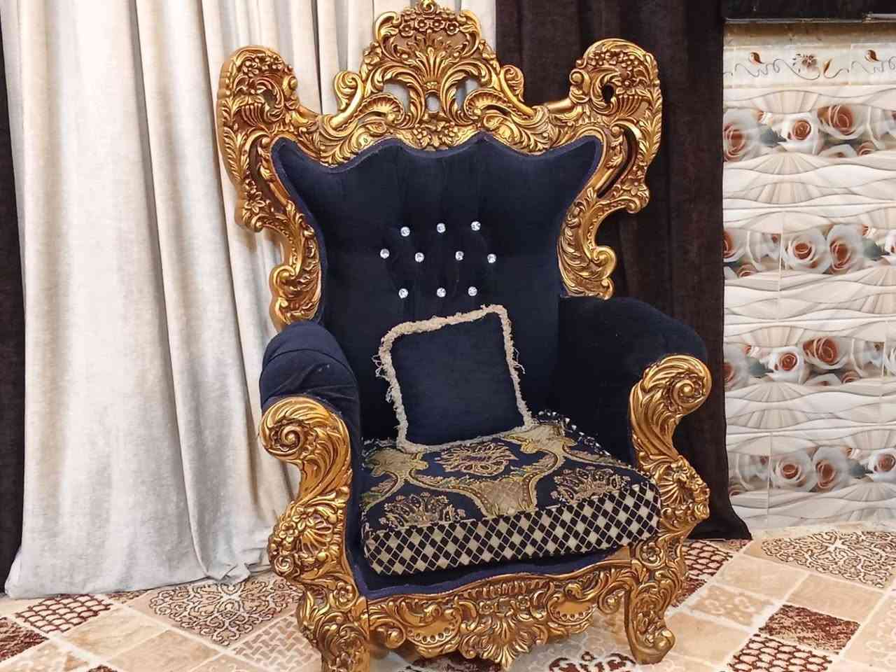 طخم ملكي للبيع اخو الجديد ١٠ مقاعد مع سيت طبلات ملكي
الشراي الاتصال على الرقم التالي
*********** واتساب ماسنجر عمارة, ميسان
