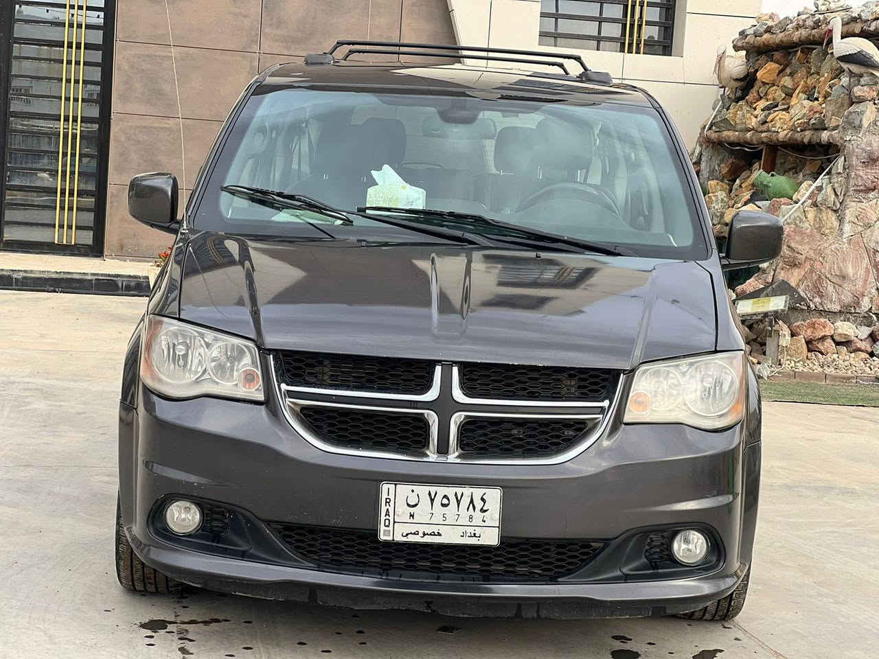 السلام عليكم دوجكرفان موديل 2019 السياره حادثها جاملغ وبنيد السياره فول مواصفات السياره ستخدام شخصي مكاني بابل الحصوه للإستفسار اتصال ***********
