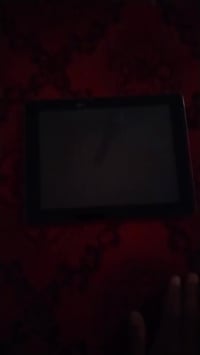 ايباد • شاشة مكسره • بدل لابتوب