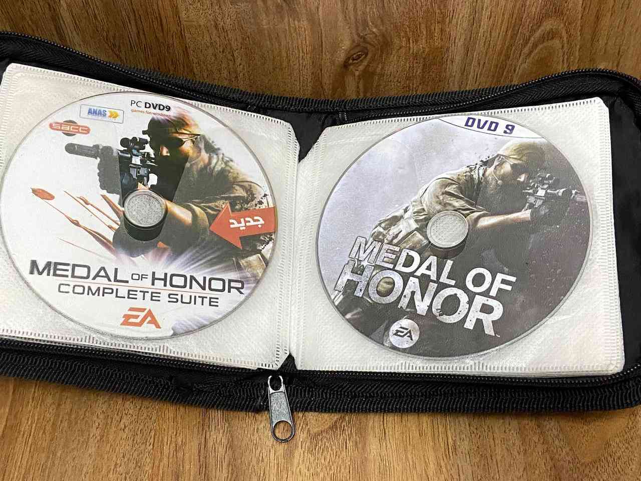 ٢٤ قرص العاب حاسبة مع حافظة اصلي بالة .
السعر ١٥،٠٠٠ دينار . 
متوغر توصيل .


**إذا كنت صاحب هذا الإعلان وتريد حذفه لأي سبب، رجاءا أرسل رسالة إلى الدعم الفني**