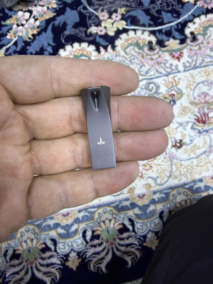 السلام عليكم مجموعه كماليات تيسلا اي واحد يحتاج شي يراسلني وكلشي بسعره ***********
