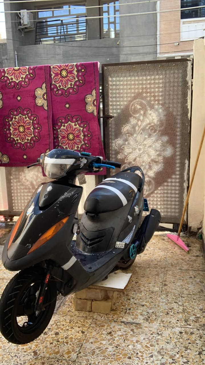 السلام وعليكم
ماكس عدله دراجه حلوه ومرتبه 49 
نواقصها بسيطه ومبينه بل صور 
بيها كم شغله مرتبه وكله  RGS 
سمائي كلشي بيها جديد 
تجي وتشوف بعينك 
مكاني بغداد الدوره 
رقمي 
*********** 
@الكل
@الجميع
