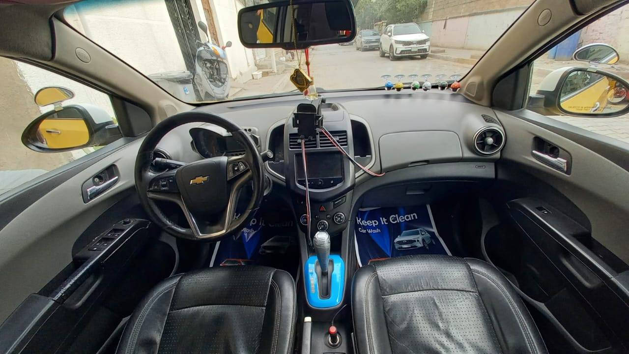 شوفر ليت سونك موديل 2013 تحكم 
استيرن جهتين شاشه كامره جام كهرباء مري كهرباء 

الهاتف ***********   السياره بسمي تحويل ثاني يوم 

مكان مدينه الصدر السعر 64 بيهه مجال
