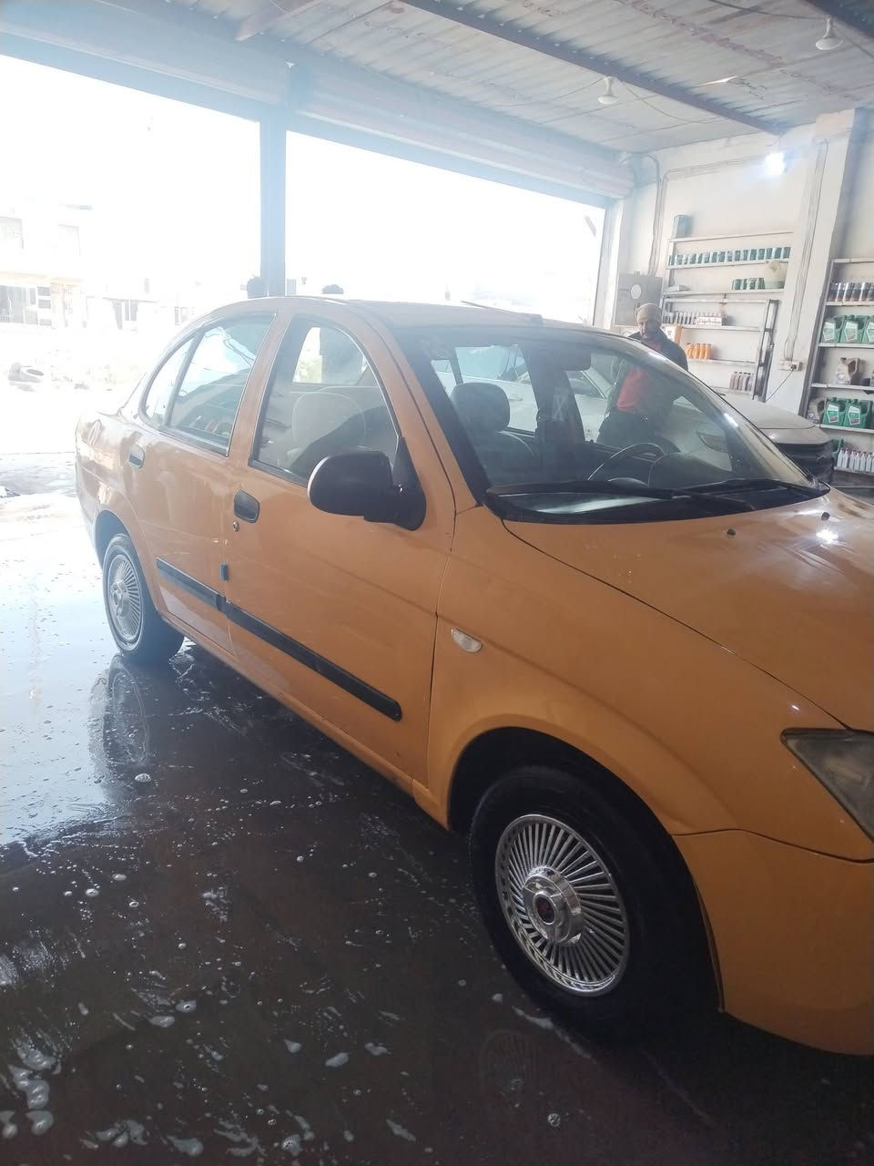 السلام عليكم طيبه مديل 2015بيهه جاملخ اماي مبدل بدون داواخل جاملغ العلفي بي صبغ على كد شبر مكينه كير خير من الله شواصي كفاله رقم انكليزي بسمي مصفرهه هيئه وغرامات هزه جديده المكان كربلاء قرب جامعه كربلاء السعر 37وبيهه مجال للشراي للتواصل ***********
