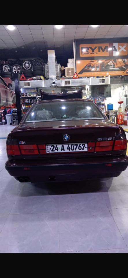 السلام عليكم BMW موديل 1992 محرك كير حاويه جديد 525
السياره اصل 520 ومحرك وكير مال 525
كهربائيات جديدة
تخم تايرات جديدة
تيريد جاهز نقص فقط غاز
صبغ عام للجماليه فقط بدون ضرر 
بغداد المنصور / حي دراغ
بسعر مناسب  
***********
