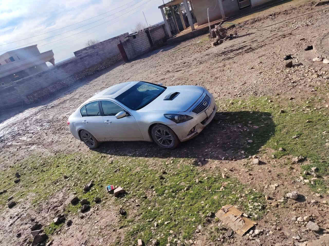 اسلام وعليكم سياره نيسان انفنتي غماره g37x موديل ٢٠١٣  شرط الوكاله وتحويل رقم بغداد صاحبها الشرعي بالموصل بيها مشكله بالگير وبيها قطعتين صبغ معارض مع بي ام واذا تكون محرك ٨ احسن  مكاني ناحية ربيعه ***********
