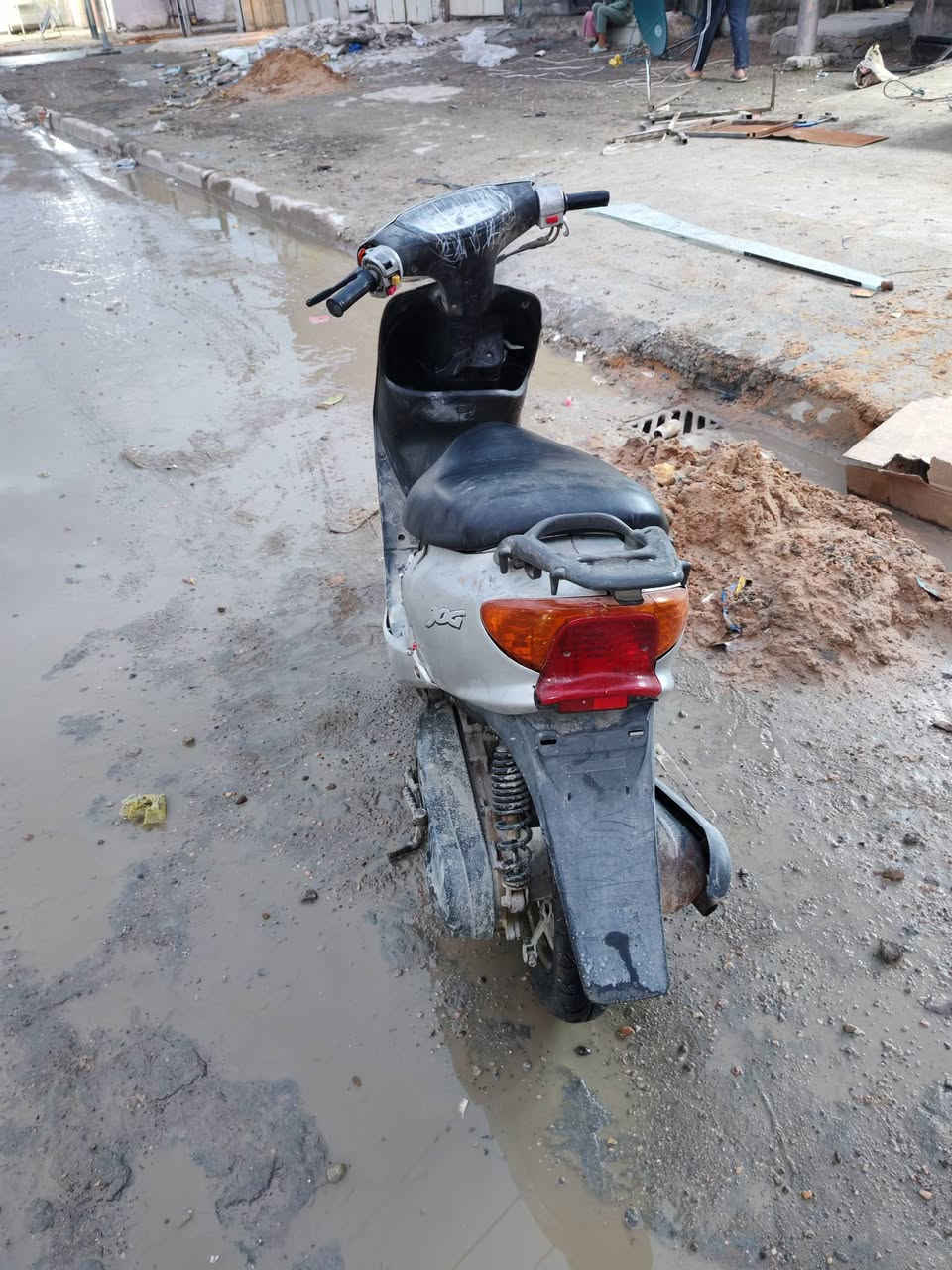 عصفورية نكره مكينه ناعمه السعر 175 المكان منطقة الشماعية الرقم للاتصال ***********
