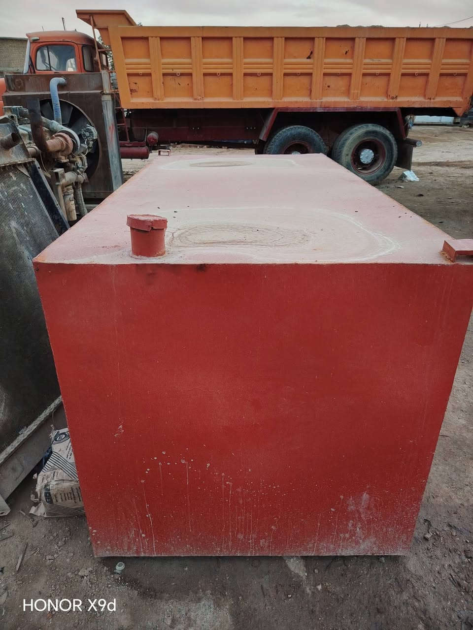 تنكيات مربع للبيع السمك 2 ملم وشلال للبيع سمك 2 ملم تفصال جديد *********** العنوان  حي الصناعي السماوه
