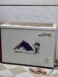 مجمدة • 14 قدم • تحتاج تصليح