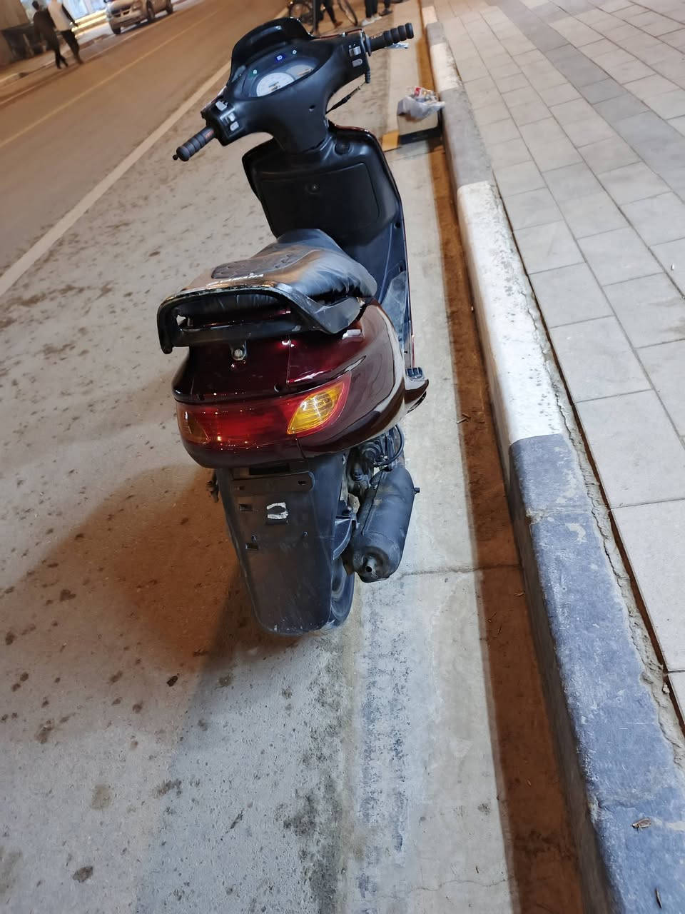 سلام عليكم دراجه فراشه فحل جديده كلشي شغال بيه سلف كهربايته كله شغاله
بريك جديد باتري بلك مكينه بيه دخنه مكاني البصره بني منصور مزرعه سعر 425 رقم تلفون‏‪***********‬‏
