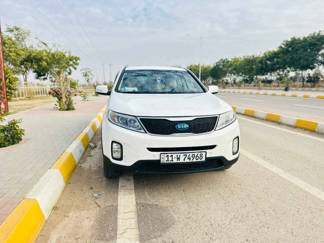 سلام عليكم ورحمة الله وبركاتة 
للبيع سورنتو 2015 مكفوله كفاله عامه 
سته سلندر مكفوله كير ومحرك 
عداد المشي 120 حقيقي شرط 
تحويل موباشر 
مكان السياره صلاح الدين 
قضاء بلد 
رقم الهاتف ***********
اخوان مكلف بالنشر رقم صاحب السياره بالمنشور
