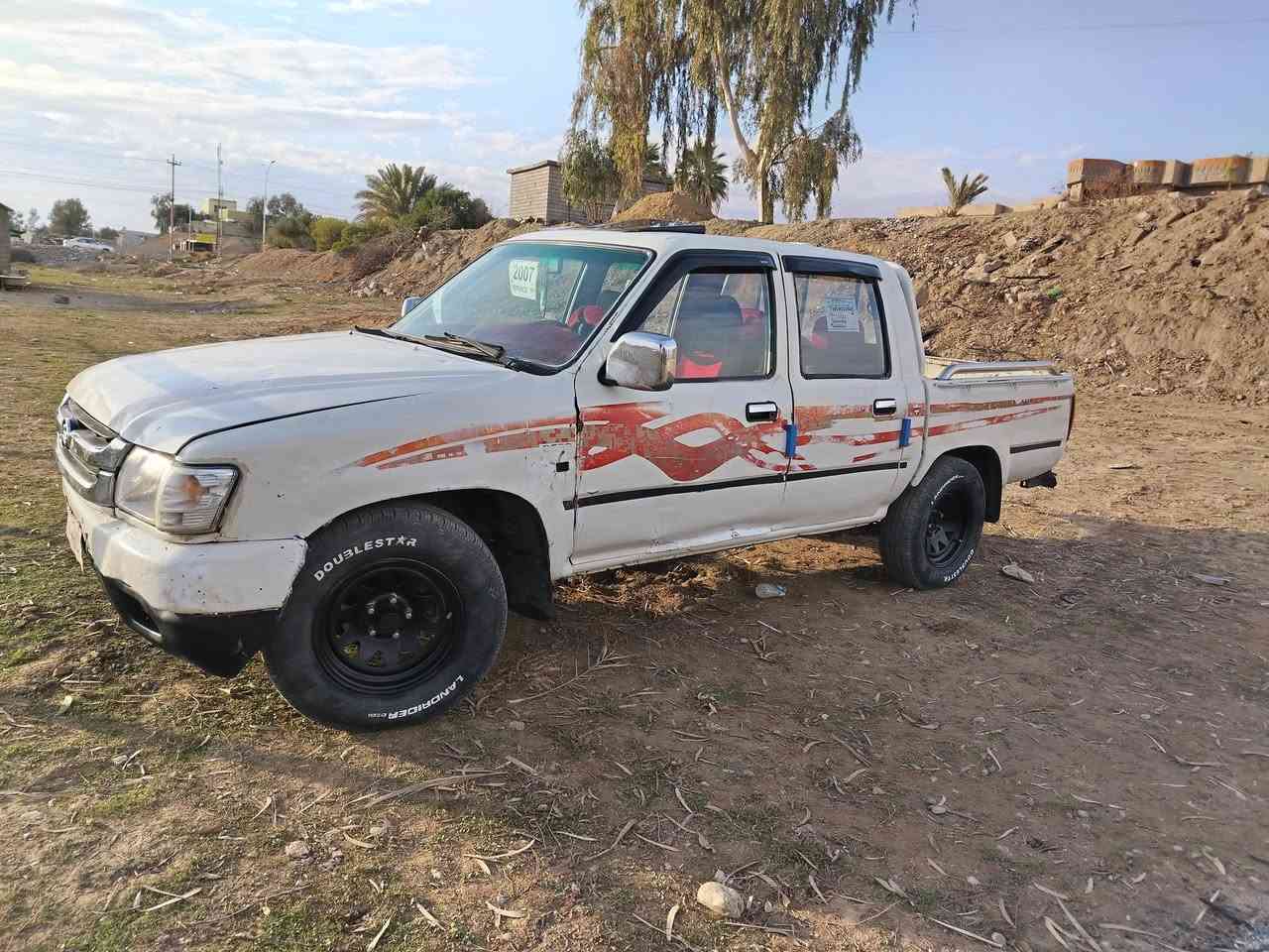 السلام عليكم
بكم دير موديل 2006 منفيس محرك كروسيدا المحرك بي بدايه صرف صدر جديد تايرات ٤ جدد كير اكسل شاصي كلها شرط
للبع السعر ٢٥ وبي مجال شي قليل
ملاحضه السياره مصبوغه عام 

الاستفسار ***********
مكان السياره الشرقاط الخصم
