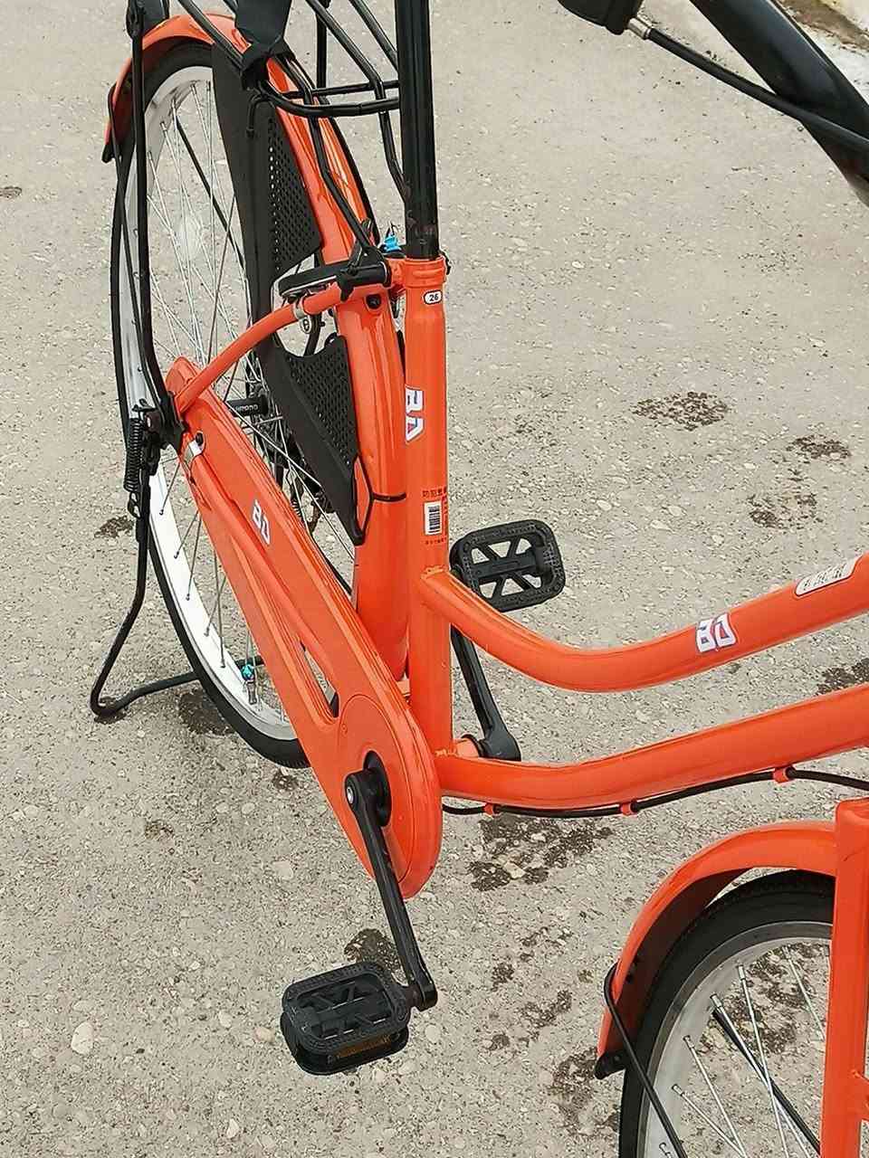 السلام عليكم شباب بايسكل BD حجم 26 جديد قبل شهر ماخذه السعر 110 وبي مجال قليل عنواني واسط الصويره حي الزهور او الاتصال او المراسله علصفحة مالتي او الاتصال  ***********
