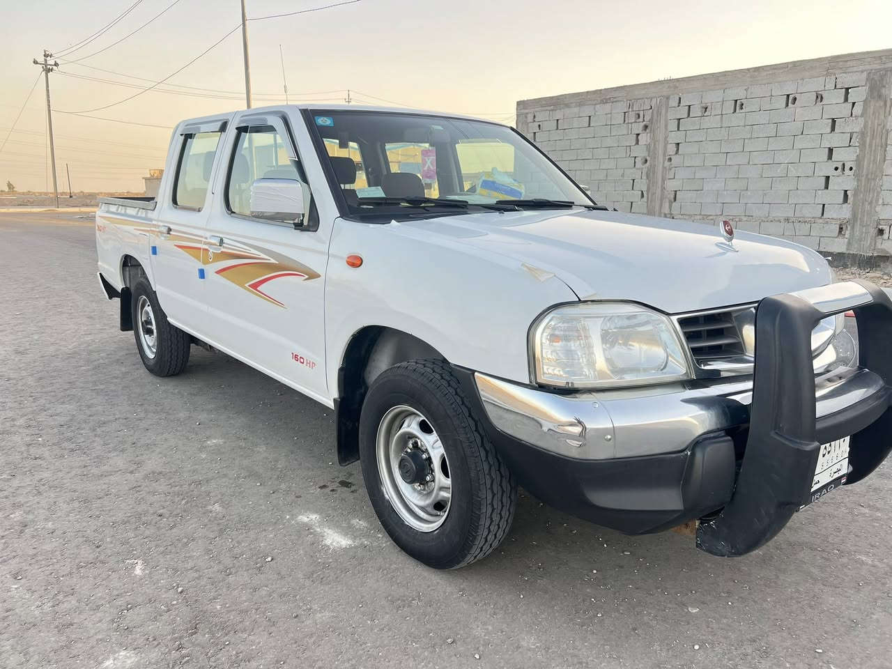 السلام عليكم  نيسان  بيك اب 2016 ماشيه 170 السعر 160 وبيها مجال ***********
