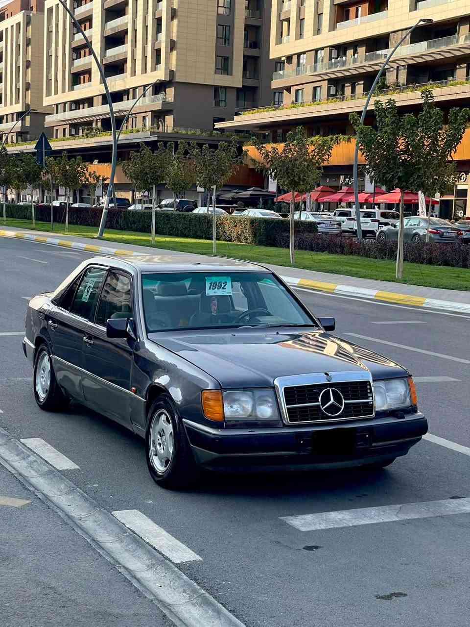 مارسیدس
١٩٩٢
ئاڕمی پلاستیکی سلیمانی 
بەشەرتی ئاڕم و ئەوەلیات و غەرامە
مواسەفات
گێڕ ئۆتۆماتیک
بەسمە و شەغال
گەرمی مەزبووت
شاشە ئایپاد
جام کارەبای
گێر و مەکینەی بیلاد ٦ پستۆن 
موس و بڕاوە تەقەو ڕەقە گێر مەکینە هەموو گیانی بەشەرت تایەی تازە هیچ نوقسانی نیە کارەبای کامل گیانی ئیش ئەکا
سعری ٣٢گەڵاو معامەلە
***********
***********
سلیمانی
__________________________________ السليمانية, العراق
