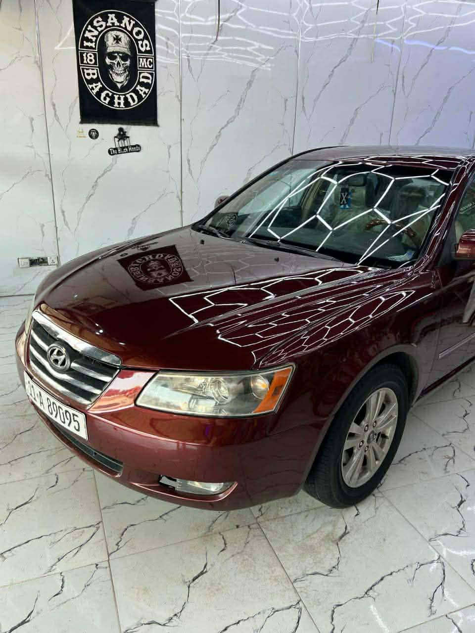 سوناتا امريكي رقم بغداد دولي هزه جديده سنويه جديده 
حادث كفر  جاملغ  أمامي 
فتحه سقف 
محرك جديد 
كير شرط 
تبريد 
حداديه جديده 
تخم تاير 
السياره مصبوغه احزام جماليه 
المكان الديوانية الحمزه الشرقي 
***********
السعر 103وبيه مجال
