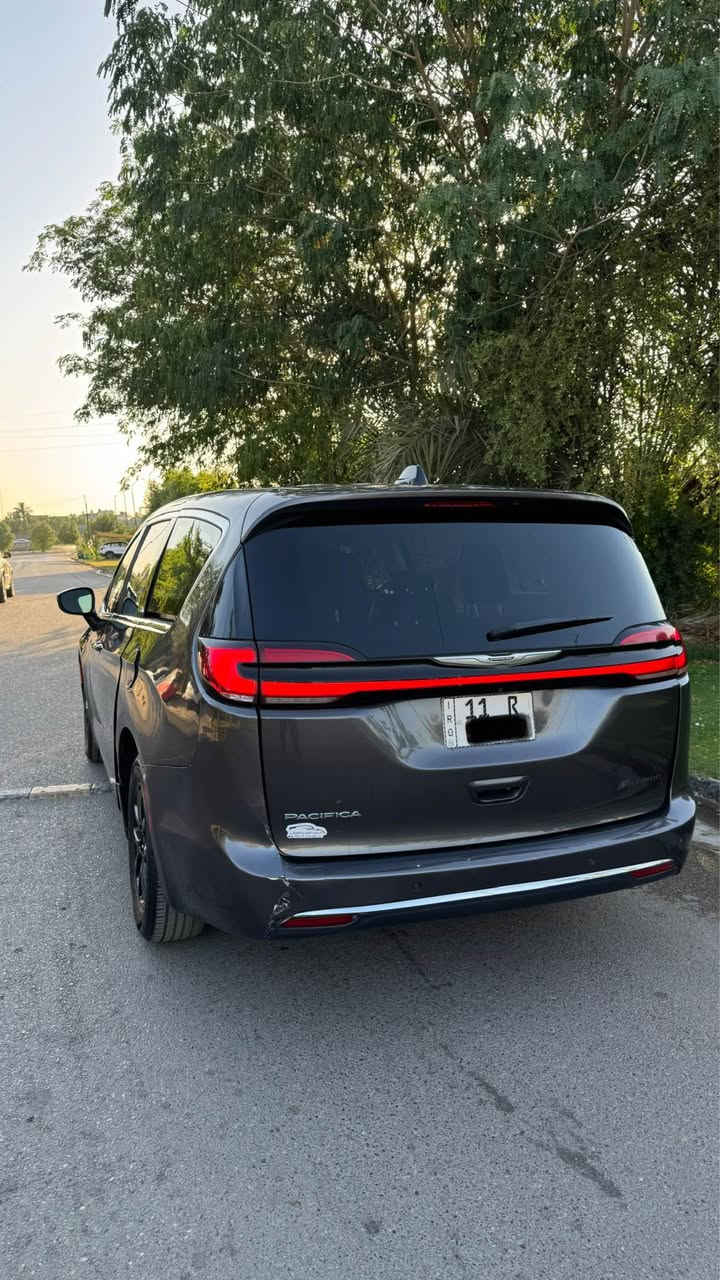 كرايسلر باسفيكا 2023 CHRYSLER PACIFICA
ماشية 46 الف ميل
#مواصفات فول عدا الفتحة 
بصمة تشغيل وابواب بصمة 
 هاند بريك بصمة كهربائي
محرك 6 سلندر 3600 بانزين
 رادر امامي وجانبي 
بيبان كهرباء ( تحكم ريمونت ) وبصمة أبواب 
صندوق كهرباء
كشنات جلد VIP منفصل 7 راكب
مانع انزلاق 
 كشن خزن ميموري 
لايت لد الشكل الجديد 
تنبيه الخروج عن المسار 
تبريد مركزي ثلاثة قطع منفصل
تدفئه كراسي وستيرن تدفئة
فول تحكم استيرن
اشاير بالمري وهيترات بالمري
تشغيل عن بعد
كير ماوس

السيارة جاهزة
حادثها والصبغ 
صبغ جاملغات خلفيه 2 
تبديل باب جانبي وجنطه نفس اللون
الحادث مرفقه مع الصور بدون شاصي بدون لغد
السعر// 193$ وبيها مجال
مكاني بغداد *********** بغداد, العراق

