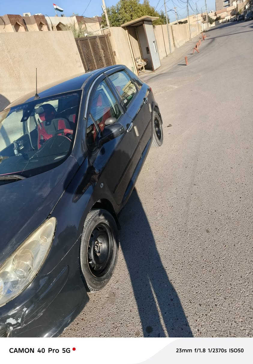 بيجو ٣٠٧ موديل ٢٠٠٦ سيارح حلوه بيه نقوصات بصيطه 
رايده ٤٥ وبيه مجال مكانه الانبار فلوجه 
***********
