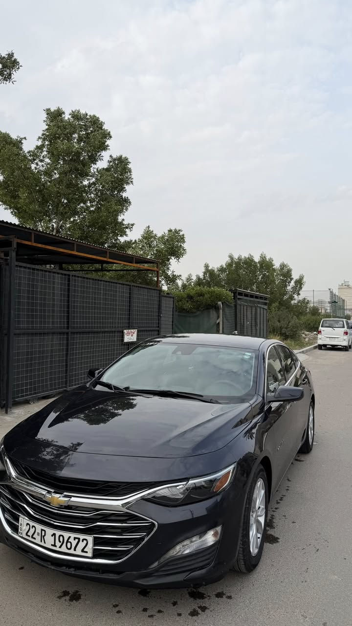 السلام عليكم 
ماليبو 2023 كلين تايتل 
مواصفات lt 
شاشه كبيرة
كامره دوارة
كراسي كهرباء 
تدفأه كشنات 
هندبرك كهربائي 
تحديد مسار 
رادار 
نقطه عمياء 
حساسات 
داتا شو 
سيارة جديده لك وعلى ايد وحده من امريكا وحيل نضيفة
بيها بارد قليل بلجاملغات الاماميه حيل قليل 
عارضها ب ١٣٧ وبيها مجال مكاني بغداد اليرموك 
***********
***********
