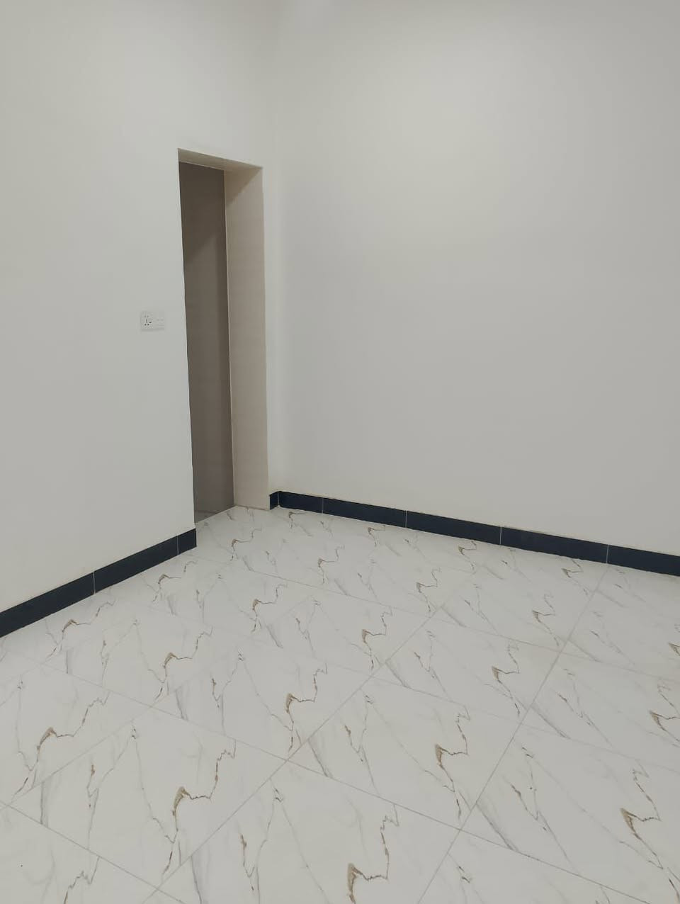 🏠بيت للبيع

•المساحة -120شرك على شارع 15متر 
•📍الموقع -الموحيه مقاطعة42امتاد الصفاء
•التفاصيل /طابقين مسلح حديث 
ط1/غرفه+صاله+استقبالمطبخ+صحيات 
ط2\3غرفه+صاله+صحيات 
$$علما ان البيت مطلوب اسكان 70مليون 

☎️للأستفسار/***********
فراس***********
واتسhttps://wa.me/9647872000799
للمزيد من العروض يمكنكم متابعتنا علئ فيس بوكhttps://www.facebook.com/share/19oiawJsJt/
الناصرية/فرع1 #الموحية
فرع2 #طريق #الحولي
