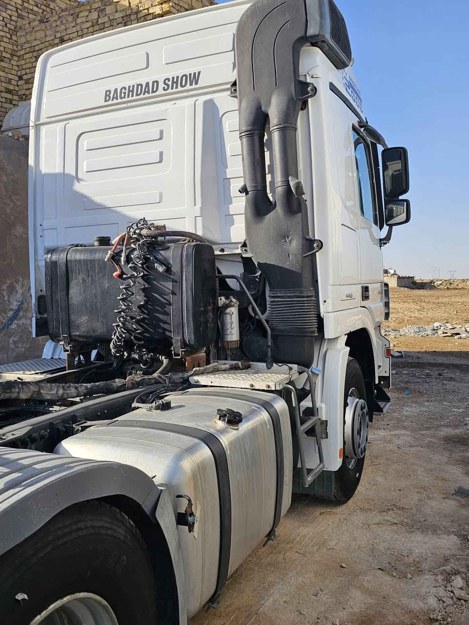 أكتروز سحال مزوج مديل 2014 تخم تاير بس راس مكفوله كفاله قلاب 3محور ***********
