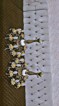 زوج ثريات للبيع انتيكا وزن ثقيل جدا وشغالين 07765174306