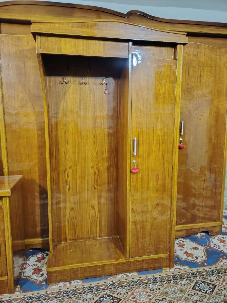 غرفة نوم ام ل 6 ملحق داخلي
تزكام فول ضهر جرجوبه شد براغي داخل وخاج صاج نضافتهه 100% استفسار اتصال ***********
