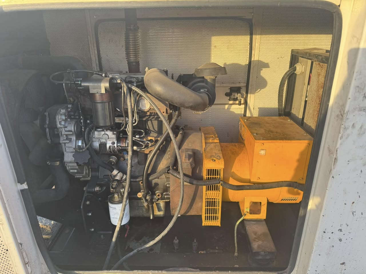 سلام عليكم موالد بيركز 33 كيفي شقاله بيه كازكيت سعر30  مكان بغداد ***********
