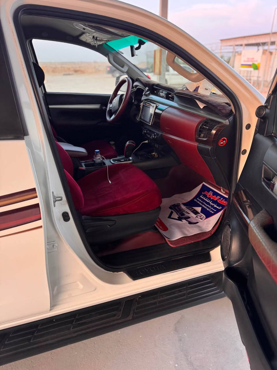 تويوتا هايلوكس اربيل موديل 2019 فول كاز فورويل اوتوماتيك مكفولة عدا بارد قليل بالجاملغ الايمن سنوية مجددة قبل 3 اشهر رقم جديد 
مكان السيارة البصرة شط العرب 
السيارة جاهزة 
رقم التلفون :***********
السعر 255 شط العرب, البصرة
