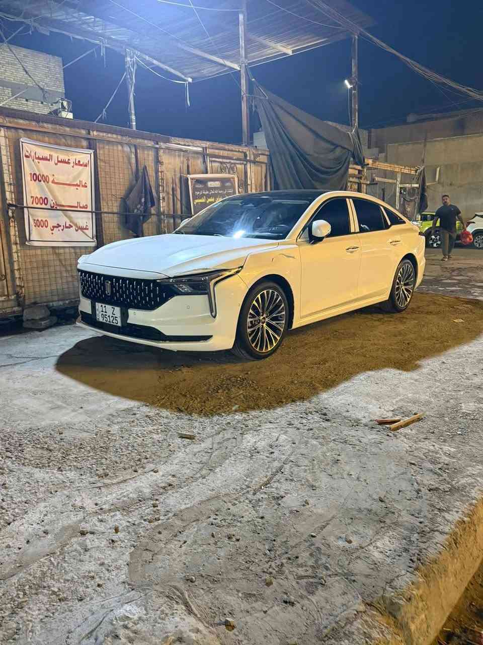 فاو بيستون 2025 فول 1/1 ماشيه 13 الف 
محرك 2000 توربو 
كير 8 نمر غنية عن التعريف كير ومحرك فولكس واكن الماني 
مطلوبه للمصرف اريد مراوس بكورلا هايبرد الشكل الخليجي 
***********
بغداد
