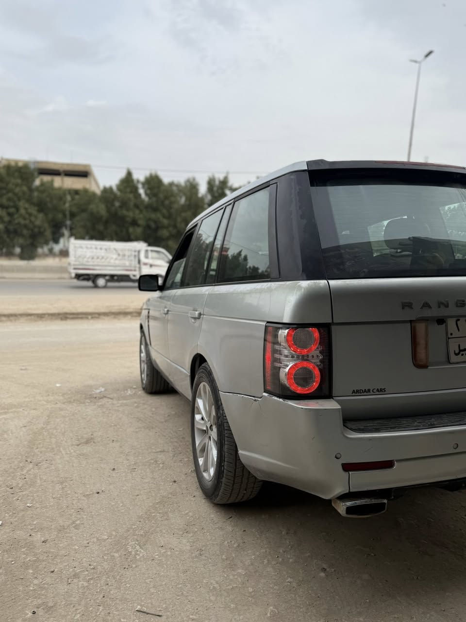 السلام عليكم سياره رانج روفر موديل 2007محدث2010سياره حلوه ومرتبه ماناقصه شي محرك 8Vالسياره شرط المكينه وكير وحداديه سليم ضرر السيار مصبوغه حزام فقط والبنيد جارد والسيار دواخلها كلش حلوه ونضيفه رقم اربيل  
مكان السياره بابل للتواصل ***********
