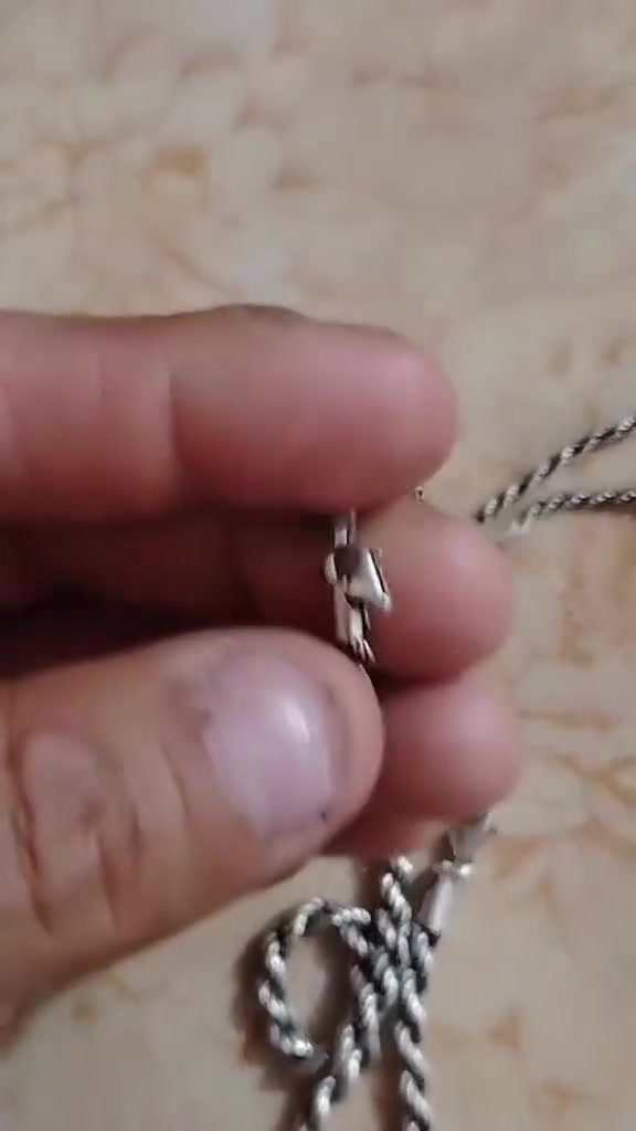 السلام عليكم زنجيل فضه ٩٢٥ برم ماعرف وزنه  ما موزنه سعره ٤٥ الي يفيده يجيني خاص ويشلع عيوني مكاني كربلاء


**إذا كنت صاحب هذا الإعلان وتريد حذفه لأي سبب، رجاءا أرسل رسالة إلى الدعم الفني**